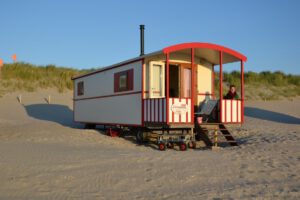 Pipowagens op het strand