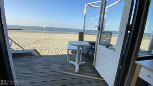 strandhuisje vlissingen westduin binnenkant uitzicht op zee