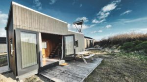 Basecamp Tiny House Eco Resort IJmuiden